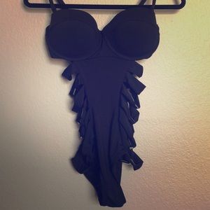 VS One Piece Strappy Side Cutout